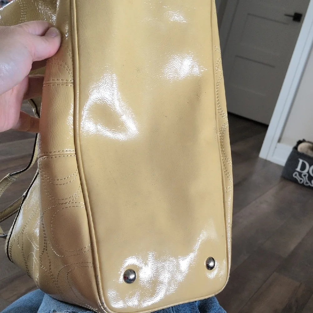 Coach Op Art Yellow Patent Leather With Stitched C Silver Kisslock Satchel - Picture 8 of 11